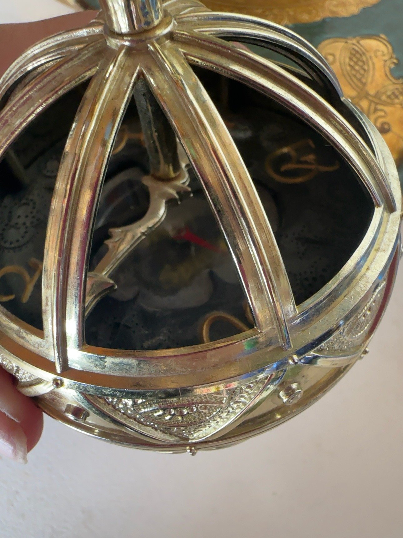 Liahona #03010 Vintage-Style Religious Decorative Replica Ball - Image 5