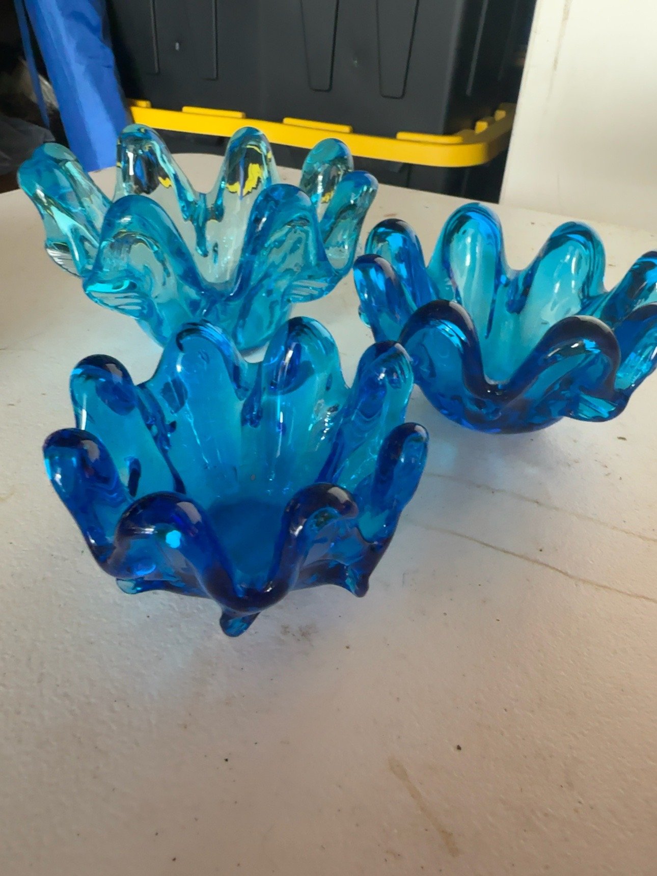 Vintage Blue Art Glass Flower Bowls Set of 3 Ruffled Floral Dishes - Image 6
