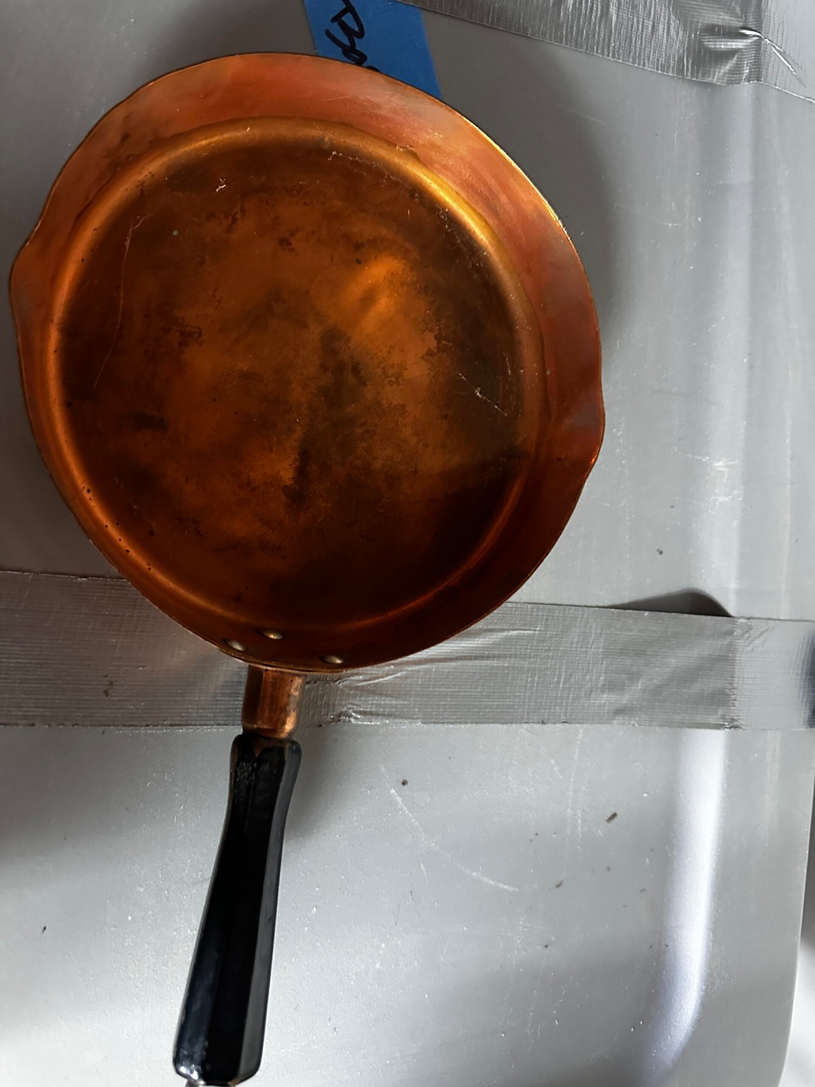 Antique Solid Copper Cooking Pan with Black Handle & Hanging Ring - Image 4
